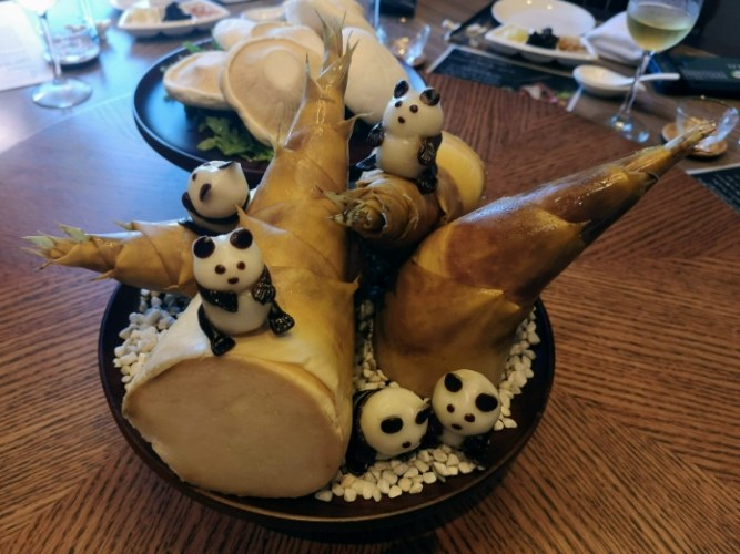 高雄巨蛋餐廳