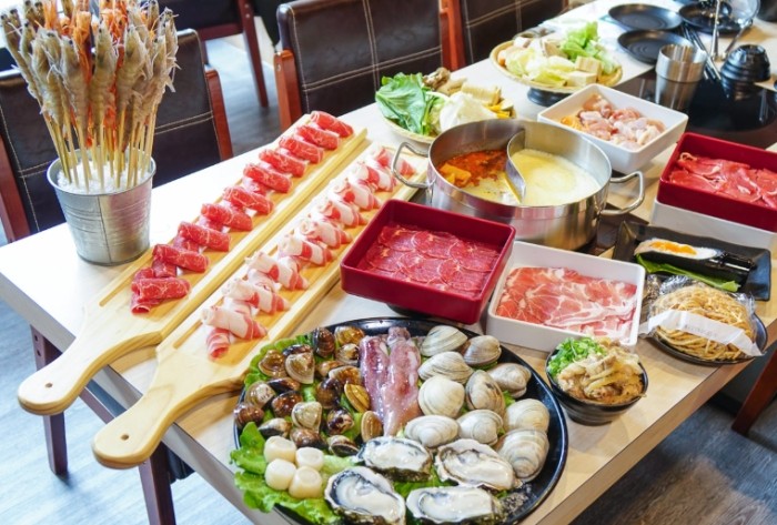 左營新光三越美食
